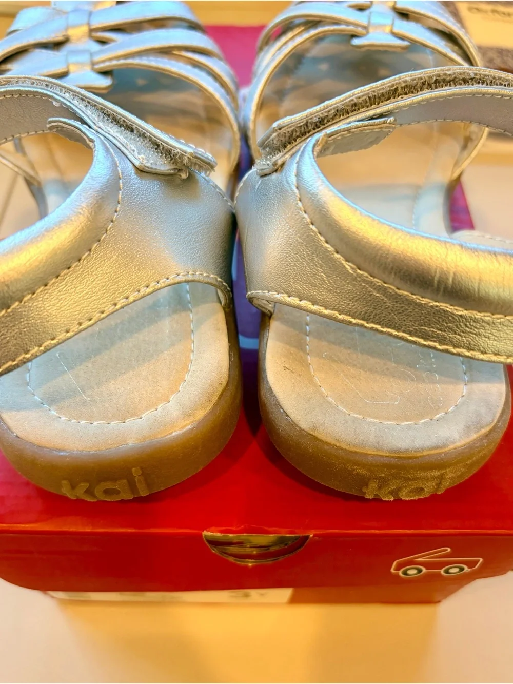 NEW w BOX See Kai Run Camila Silver Sandals Size 3Y $58 Leather Pediatrician Rec